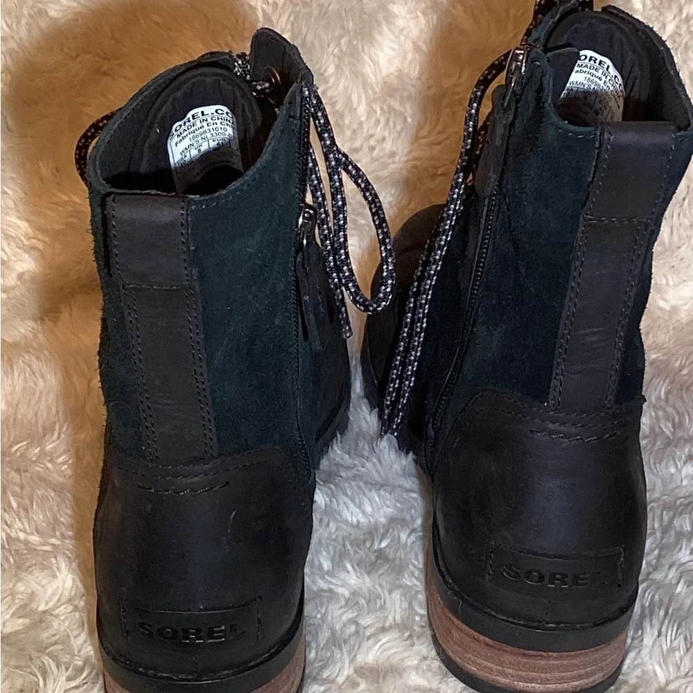 Sorel Emilie Short black leather Lace Boot size 10